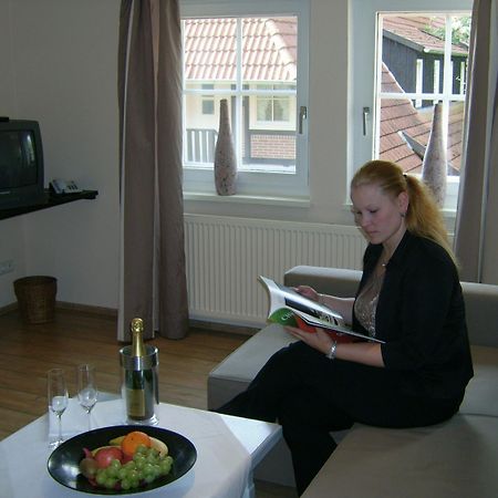 Heidehotel Gut Landliebe ヘルマンスブルク エクステリア 写真